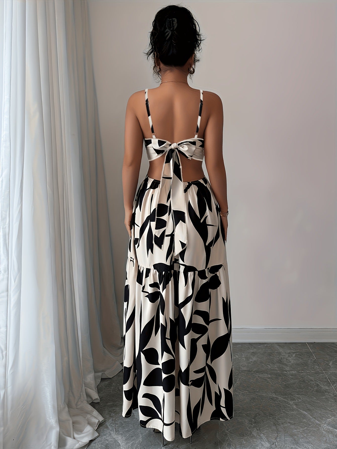 Vestido largo sin espalda con estampado floral