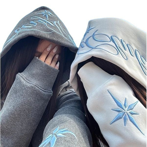 Sudadera bordada con capucha y manga larga